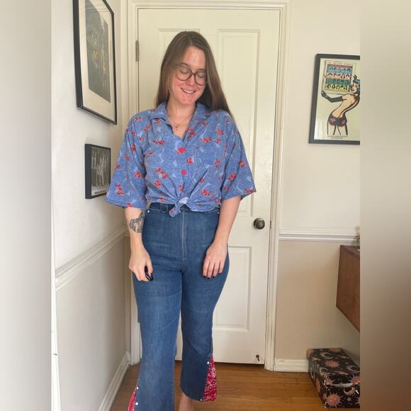 70s Vintage Blue and Red Novelty Bandana Denim Print Top - Picture 2 of 8